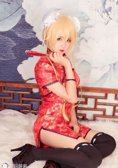 白丝美女被c
