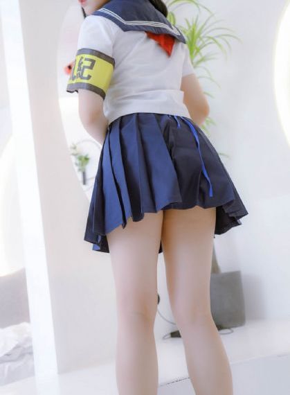 秋霞鲁丝